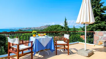 Delfinia Beach & Bungalows