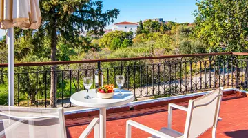 Delfinia Beach & Bungalows