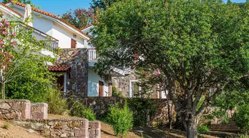 Delfinia Beach & Bungalows
