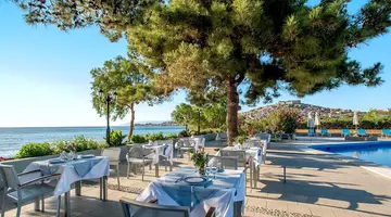 Delfinia Beach & Bungalows