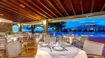 Delfinia Beach & Bungalows