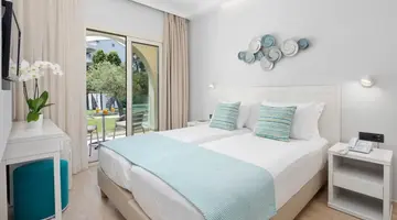 Delfinia Hotel