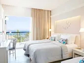 Delfinia Hotel