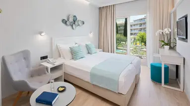 DELFINIA HOTEL