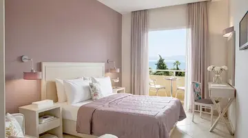 DELFINIA HOTEL