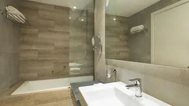 Delfinia Hotel