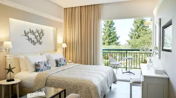 DELFINIA HOTEL