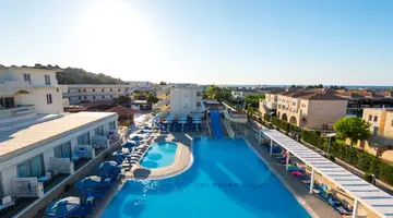 DELFINIA RESORT
