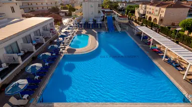 DELFINIA RESORT