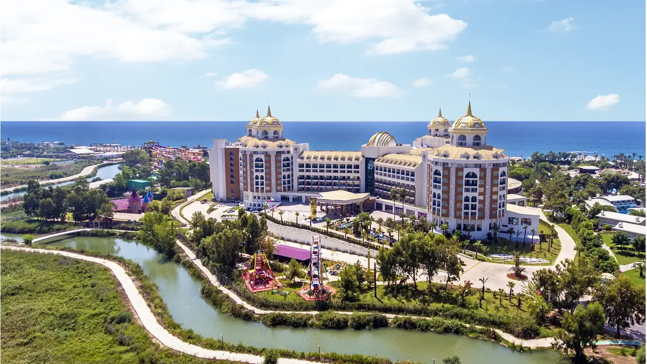 Delphin Be Grand Resort