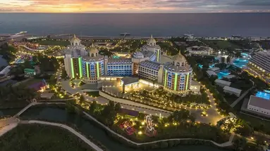 Delphin Be Grand Resort