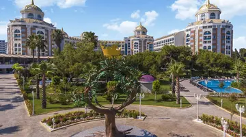 Delphin Be Grand Resort