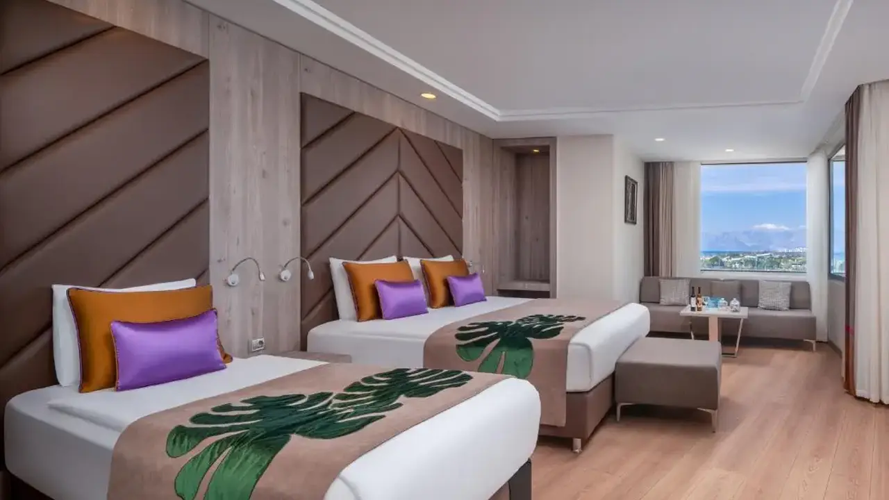 Delphin Be Grand Resort