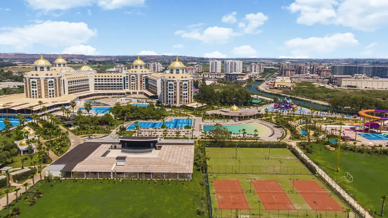 Delphin Be Grand Resort