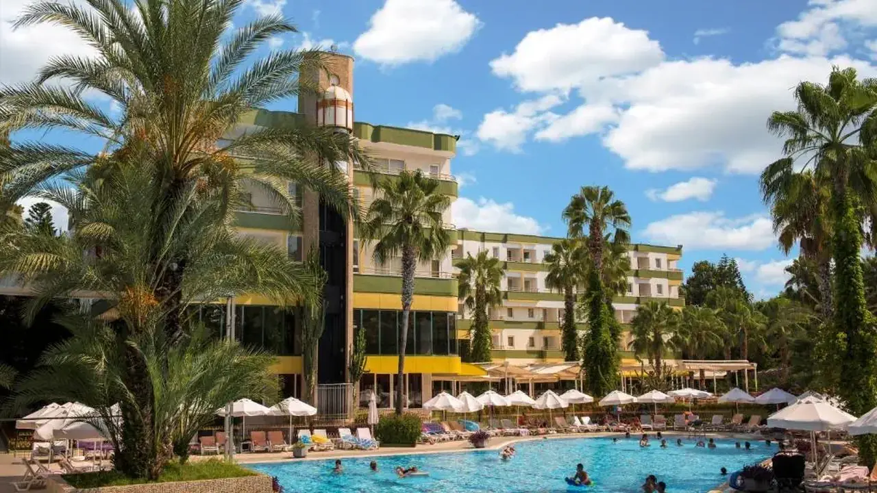 DELPHIN BOTANIK HOTEL RESORT