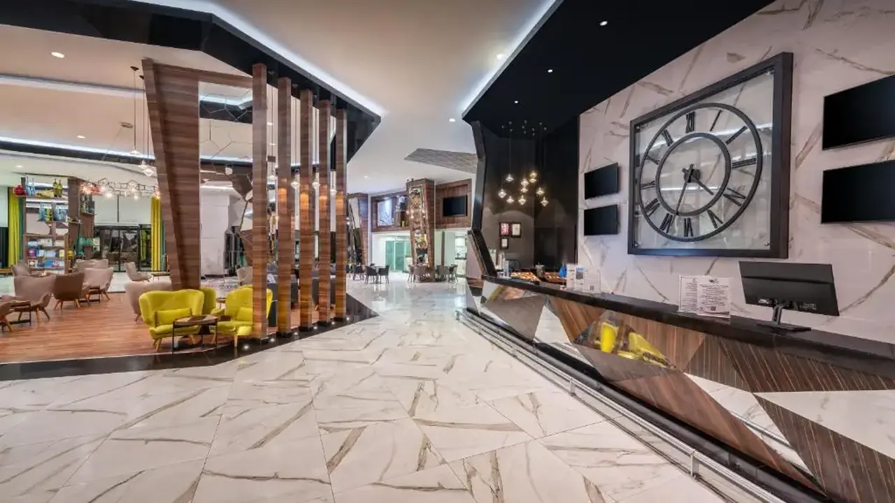 DELPHIN BOTANIK HOTEL RESORT