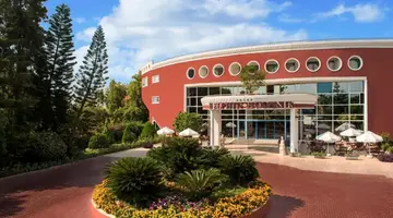 DELPHIN BOTANIK HOTEL RESORT
