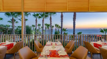 DELPHIN DELUXE RESORT