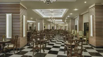 DELPHIN DELUXE RESORT
