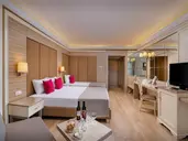 DELPHIN DELUXE RESORT