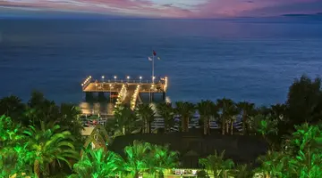 DELPHIN DELUXE RESORT