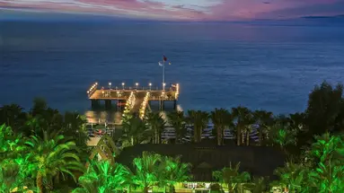 DELPHIN DELUXE RESORT