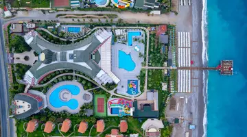 DELPHIN DELUXE RESORT