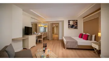 DELPHIN DELUXE RESORT
