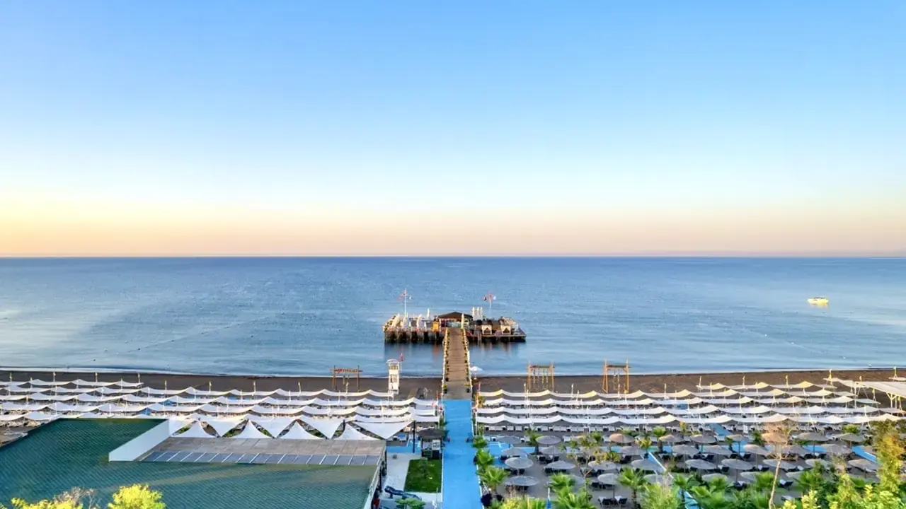 Delphin Imperial Lara