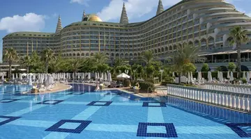 Delphin Imperial Lara