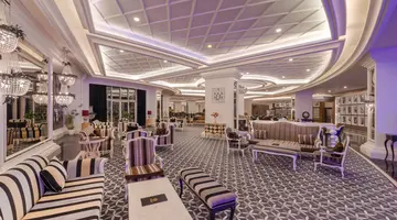 DELPHIN IMPERIAL LARA