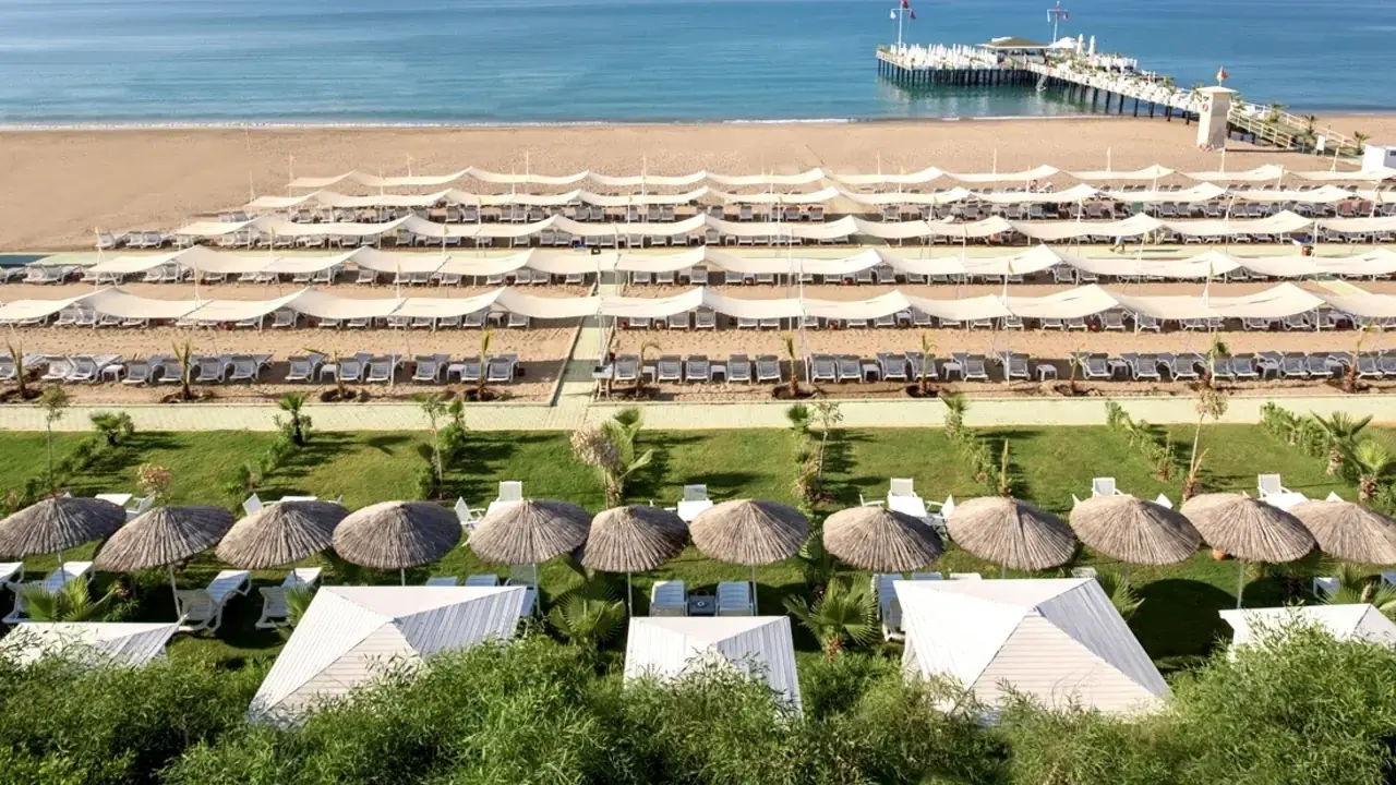 Delphin Imperial Lara