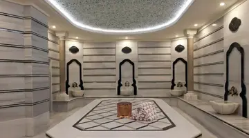 DELPHIN IMPERIAL