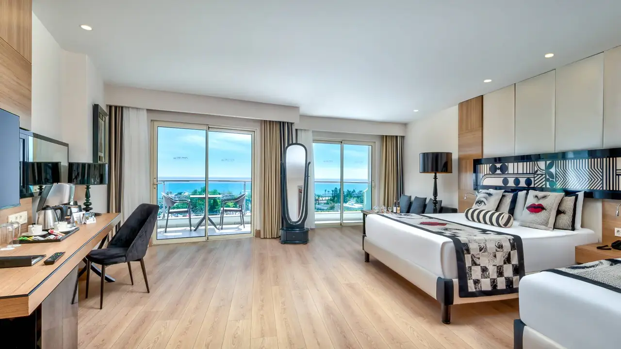 Delphin Imperial