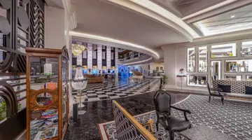 DELPHIN IMPERIAL