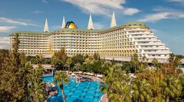 DELPHIN IMPERIAL