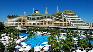 DELPHIN IMPERIAL