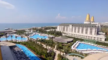 Delphin Imperial