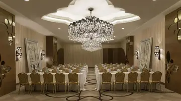 Delphin Imperial