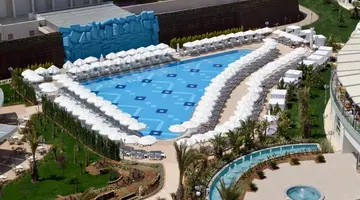 DELPHIN IMPERIAL
