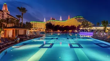DELPHIN IMPERIAL