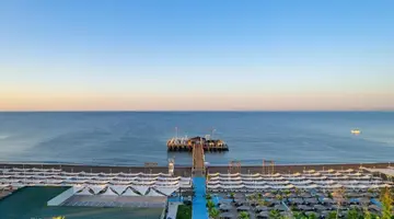 DELPHIN IMPERIAL