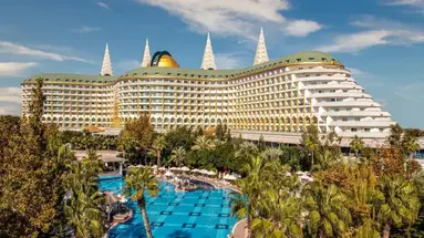 DELPHIN IMPERIAL