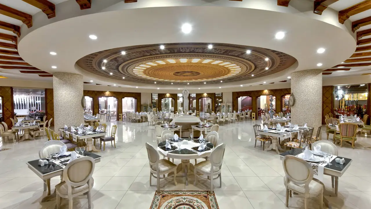 Delphin Imperial