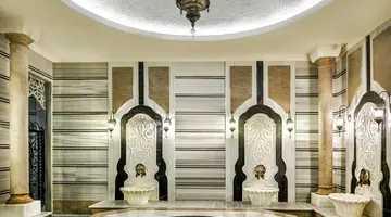 Delphin Imperial