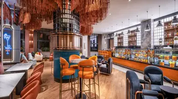 DELPHIN PALACE HOTEL