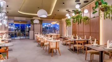 DELPHIN PALACE HOTEL
