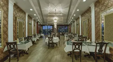 Delphin Palace Hotel