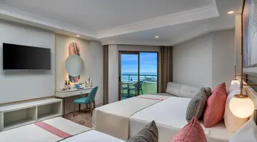 DELPHIN PALACE HOTEL
