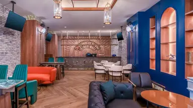 DELPHIN PALACE